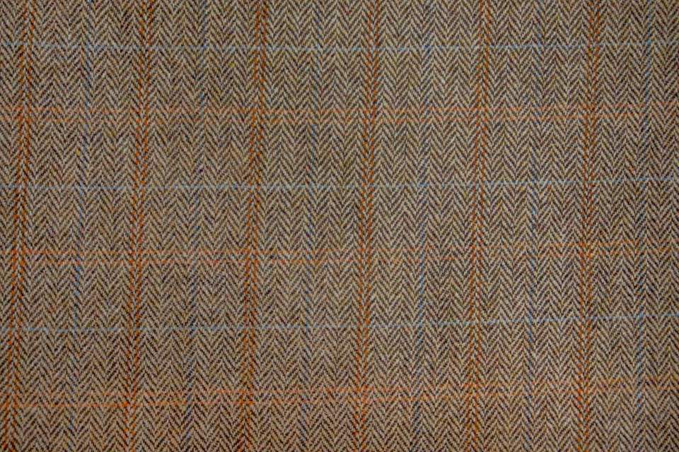 Harris Tweed Brown Herringbone Scarf - Handmade Pure Wool, Unisex, Fringed - Image 4 of 4