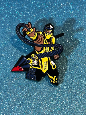 Mortal Kombat Scorpion Enamel Pin   ''Get Over Here!'' Fighter Badge
