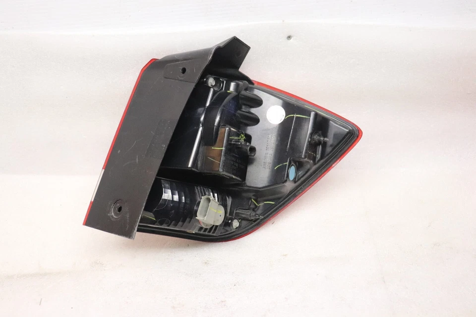 2010-2015 Dodge Journey Driver Left LH OUTER Side Taillight LED OEM - Image 4 of 4