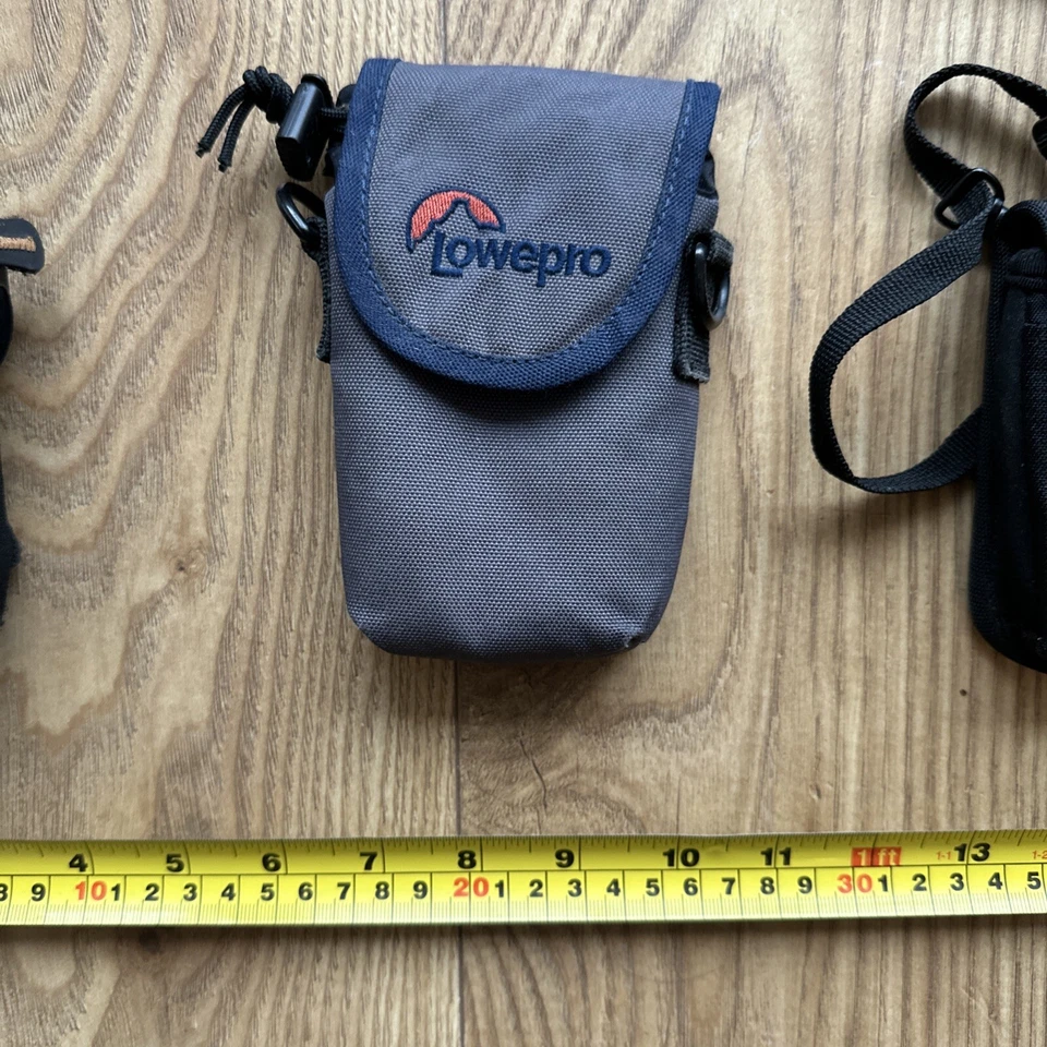 Lowepro Digital Camera Cases - set of xs cases (a) - Image 3 of 4