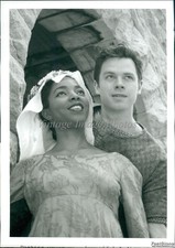 News Photo Jonn Franklin Ginn Stars In The Lady'S Not For Burning Theater 5X7