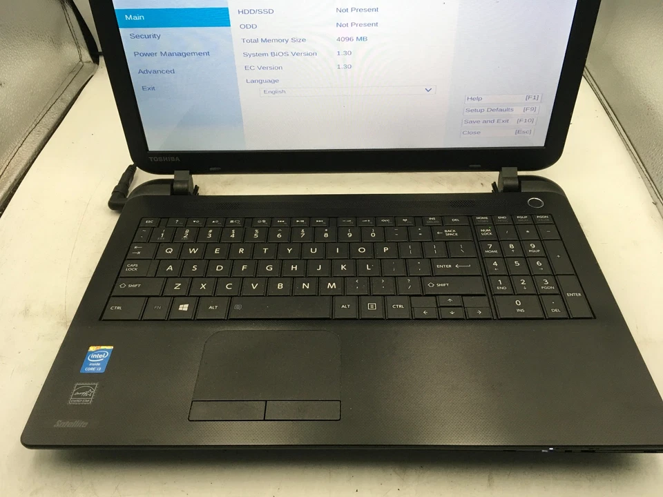 TOSHIBA SATELLITE C55-B5200 - BOOTS TO BIOS - INTEL I3 4005U - NO RAM - READ -BB - Image 3 of 4