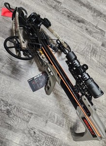 FULL PACKAGE Bolts and quiver &Bear Archery Bear X Constrictor Compound Crossbow