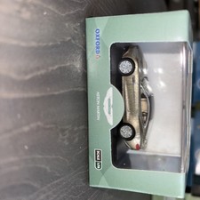 Aston Martin Vanquish Coupe Seiene Bronze 76AMV002