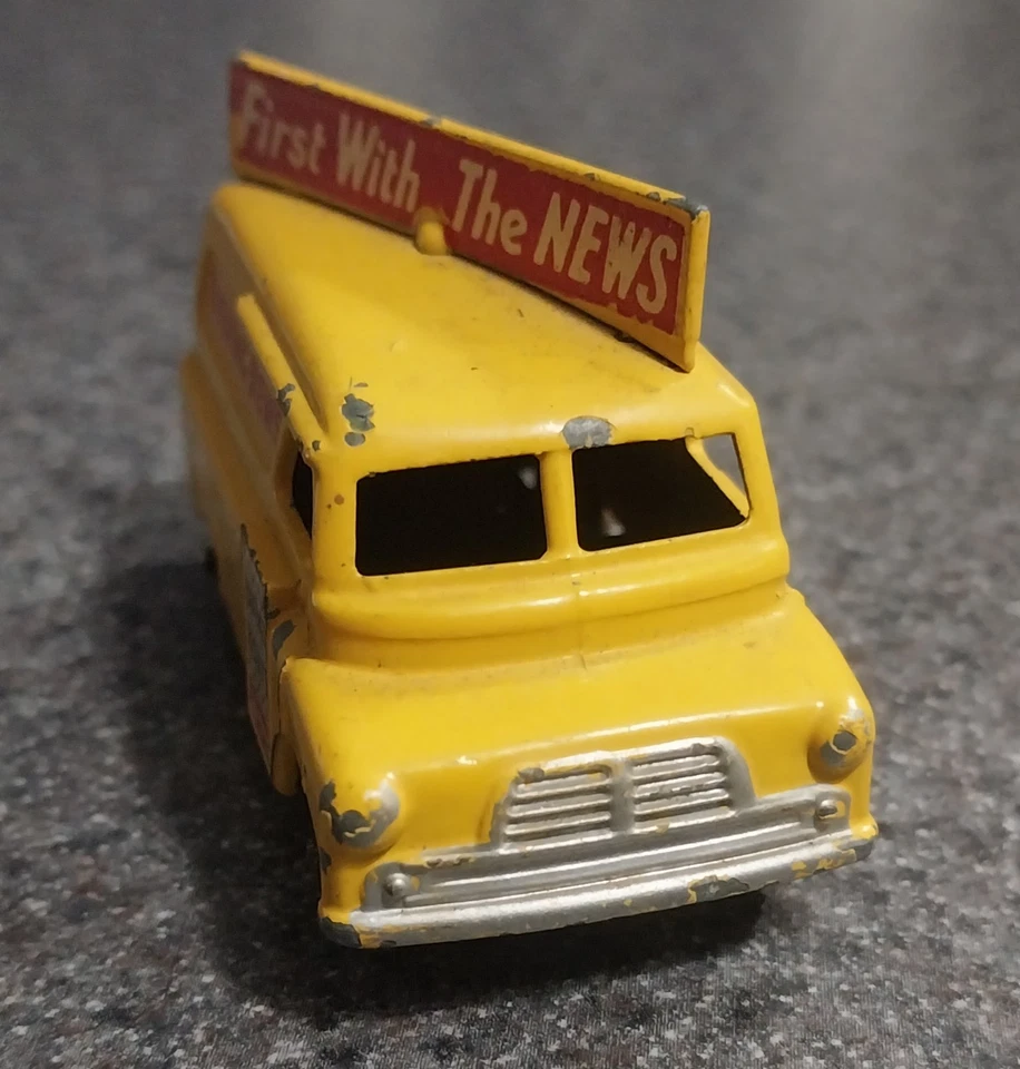 DE COLECCIÓN MATCHBOX LESNEY INGLATERRA FURGONETA DE NOTICIAS NOCTURNAS no. 42, ruedas grises Foto 4 de 4
