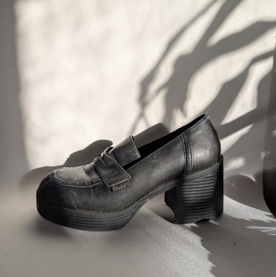00s high-heeled bit loafers archive 古着 Vintage Mudd Y2K Black Chunky Block Heel Platform Loafer Shoes