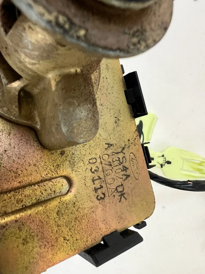 Mecanismos de bloqueo de puerta Ford Focus 2003 OEM Foto 4 de 4