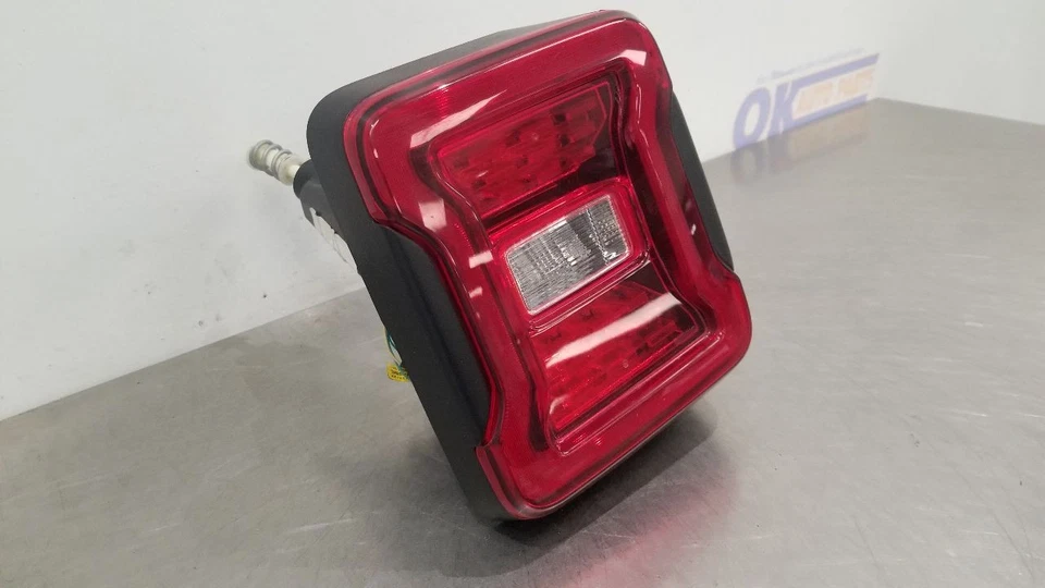 21 JEEP WRANGLER JL JLU LED TAIL LIGHT LAMP ASSEMBLY RIGHT PASSENGER Foto 4 de 4