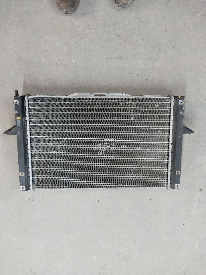 Used Radiator fits: 1998 Volvo 70 SERIES turbo Grade A Foto 2 de 4