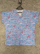 JIT Scrub Top Womens Medium Blue White Red Hugs Kisses Print Valentine 3 Pockets