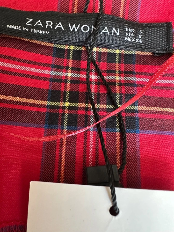 Vestido Zara Mujer Nuevo Talla Pequeña Vacaciones Rojo A Cuadros Calce y Acampanado con Cintura Corbata Foto 4 de 4