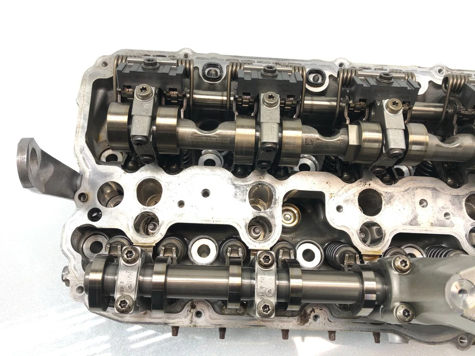 2016-2019 BMW 750I G12 4,4 л V8 левая передняя головка блока цилиндров двигателя от оригинального производителя 52K. - Изображение 2 из 4