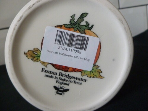 Emma Bridgewater Autumn Scene Halloween Pumpkin Owl 1/2 Pint Mug New Unused - Picture 4 of 4