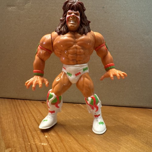 Vintage WWF Hasbro Ultimate Warrior Series 2 Figur...