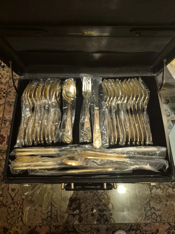 SBS Solingen Besteck Set 23/24 Karat Hartvergoldet 70 teilig - Bild 2 von 4