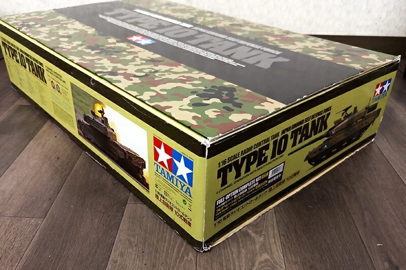 Tamiya TYPE 10 TANK 1/16 RC JGSDF Full Function (con trasmettitore) dal Giappone - Immagine 3 di 4