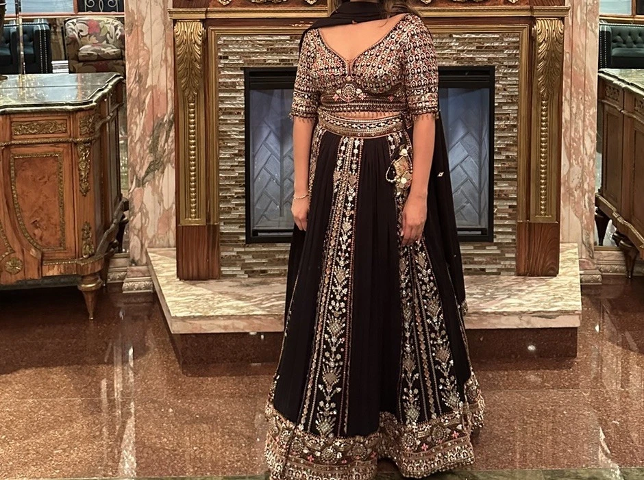 Black heavy embroidered lengha for women - Image 4 of 4