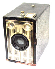 Kodak Six-16 Brownie Junior Box Camera-Art Deco - Shutter Works-