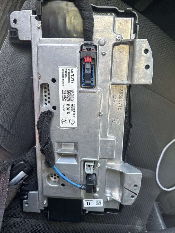 2018 CADILLAC CT6 DIGITAL SPEEDOMETER INSTRUMENT ODOMETER GAUGE CLUSTER OEM - Image 2 of 4