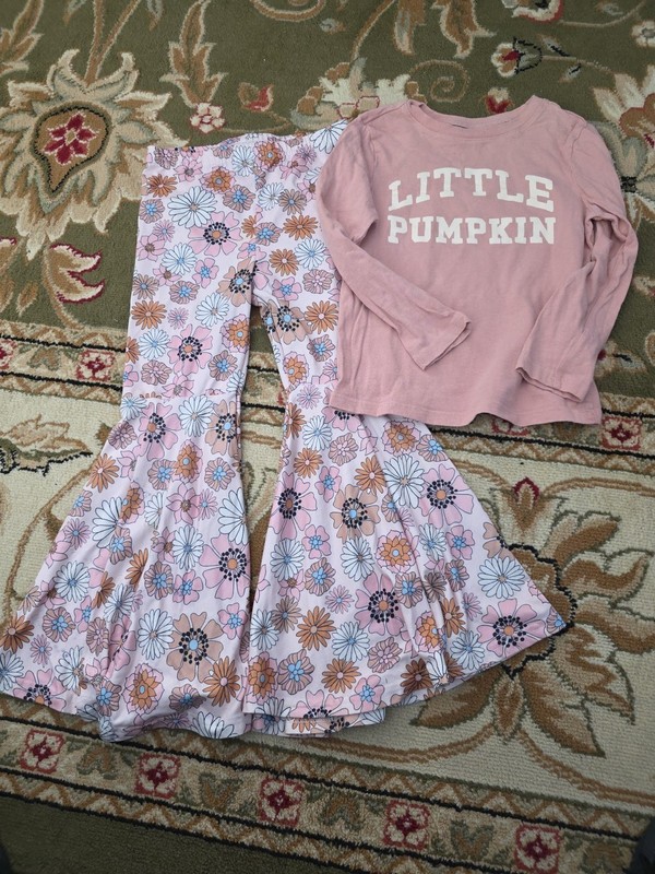 Girls Sz 5-6 Hippie Type Pants And Top LOOK!!