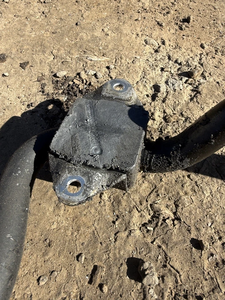 Barra estabilizadora delantera BMW E39 530i 1997-2003 con eslabones OEM Foto 2 de 4