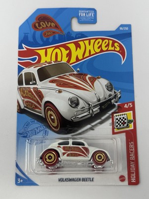 Hot Wheels Volkswagen Beetle - Red Holiday Racers Edition (96/250, 1:64 Scale Die-Cast Toy Car)