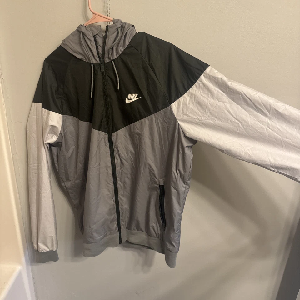 Chaqueta con Capucha Nike Sportswear Windrunner Talla M Para Hombre Beige Oscuro Talla Foto 3 de 4