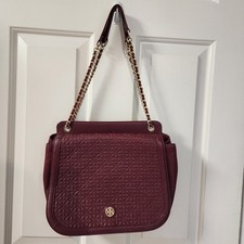 Tory Burch Burgendy Quilted Shoulder Bag Gold Chain Strap Zip Closure Pouch