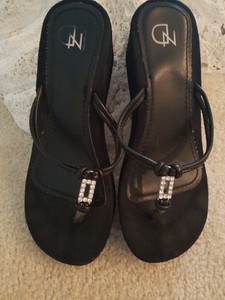 macys gucci sandals