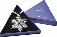 2018 Swarovski Snowflake STAR Annual Christmas ORNAMENT Holiday NEW Box Document