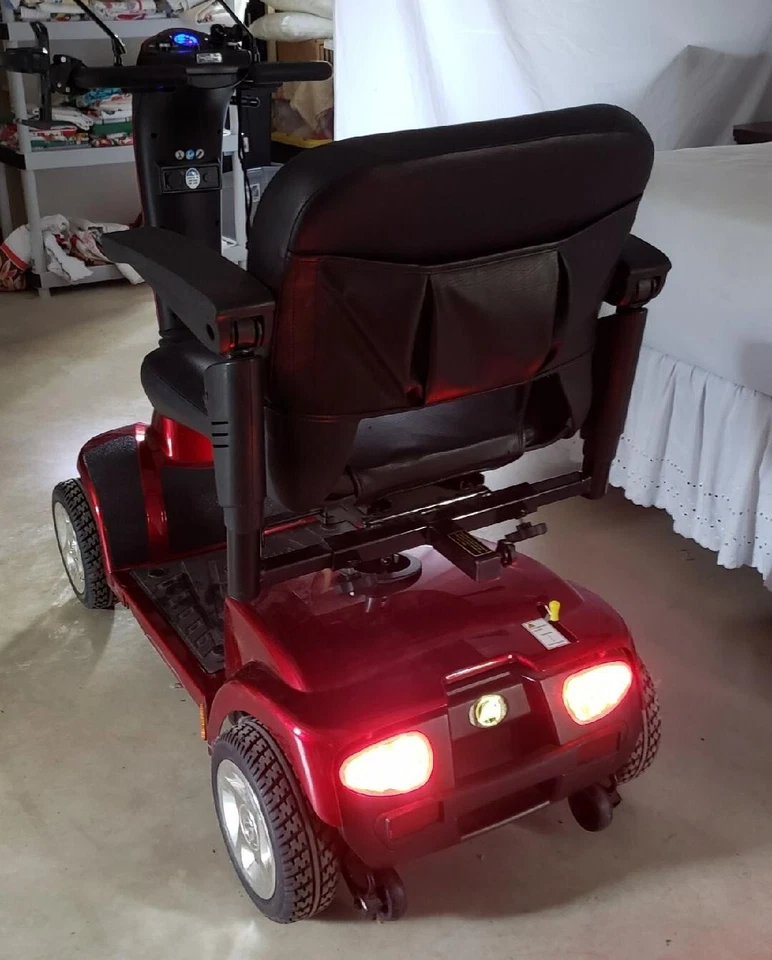 Golden Companion GC440 Four Wheel Mobility Scooter - Image 4 of 4