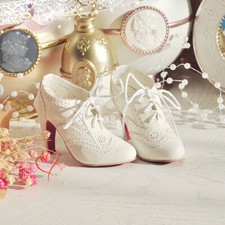 1/3SD BJD Shoes Doll High Heeled Short Boots Lace-up Hollowed-out Flowers White