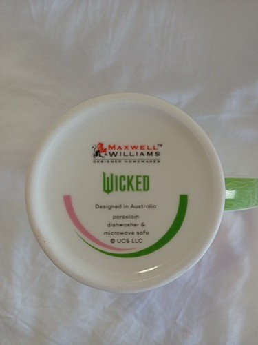 Maxwell & Williams Wicked - Pink & Green Forever Conical Ceramic Mug 450ml - Picture 9 of 9