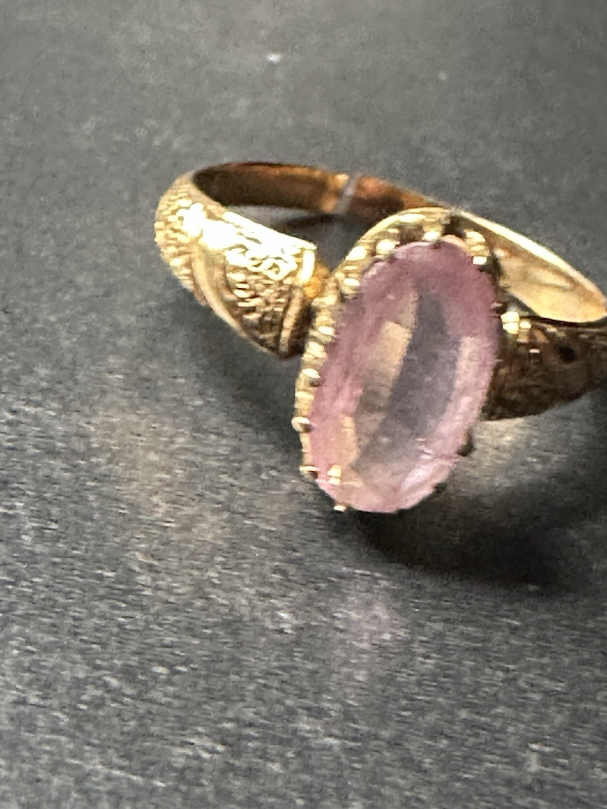 18k Solid Gold Ring - image 1