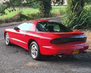 PONTIAC FIREBIRD 3.4 Ltr V6 LEFT HAND DRIVE IN FIRE RED LOW MILES NO RESERVE