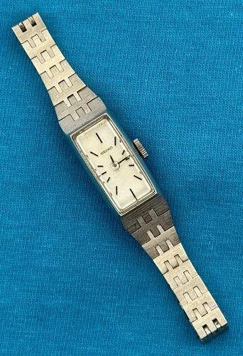 Vintage Seiko Tank Watch - Women - Silver - 1520-3709 Manual Wind Up - 4 REPAIR!