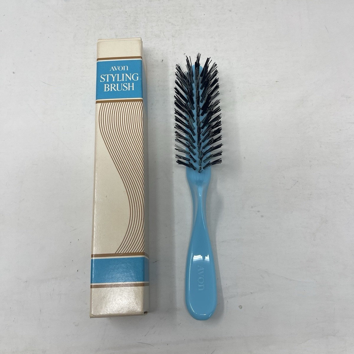 Avon Turquoise Blue Styling Smoothing Hair Brush Thumb Grip  display picture 3