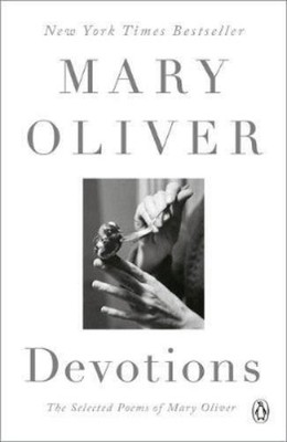 Mary Oliver Devotions: A Read with Jenna Pick (Taschenbuch)