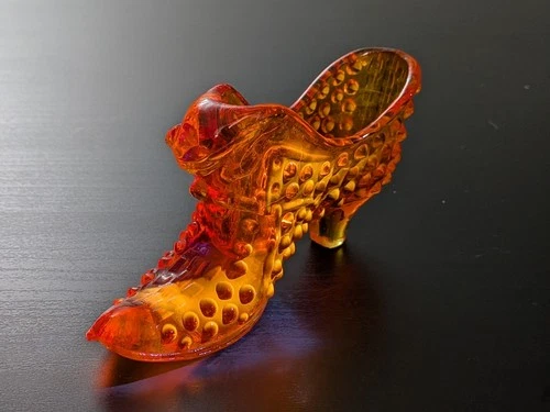 Vtg Fenton Amberina Glass Cat Hobnail Boot Shoe Figurine Cadmium 2.75" UV Glows