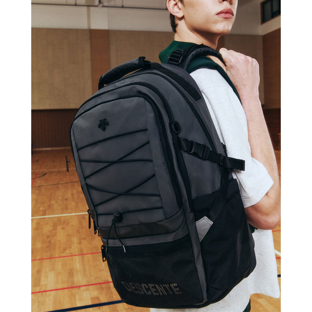 Sです‼️ Adjust multi backpack New DESCENTE ENTER 3.0 BACKPACK 27L SQ123UBP14 DARK GREY