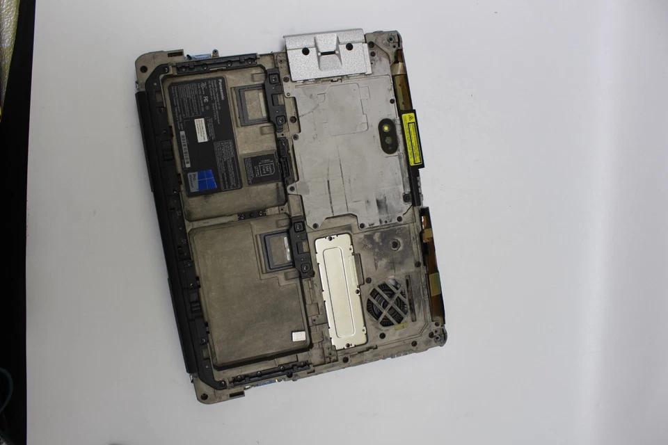 LOTE DE 10 Tabletas Panasonic Toughbook CF-33 MK1 I5-7300U 8GB, SIN BATE. y ADAPTADOR Foto 3 de 4