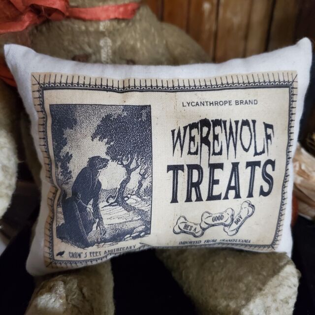 VINTAGE PRIMITIVE VICTORIAN STYLE HALLOWEEN WEREWOLF TREAT TUCK BOWL FILL PILLOW VINTAGE PRIMITIVE VICTORIAN STYLE HALLOWEEN WEREWOLF TREAT TUCK BOWL FILL PILLOW