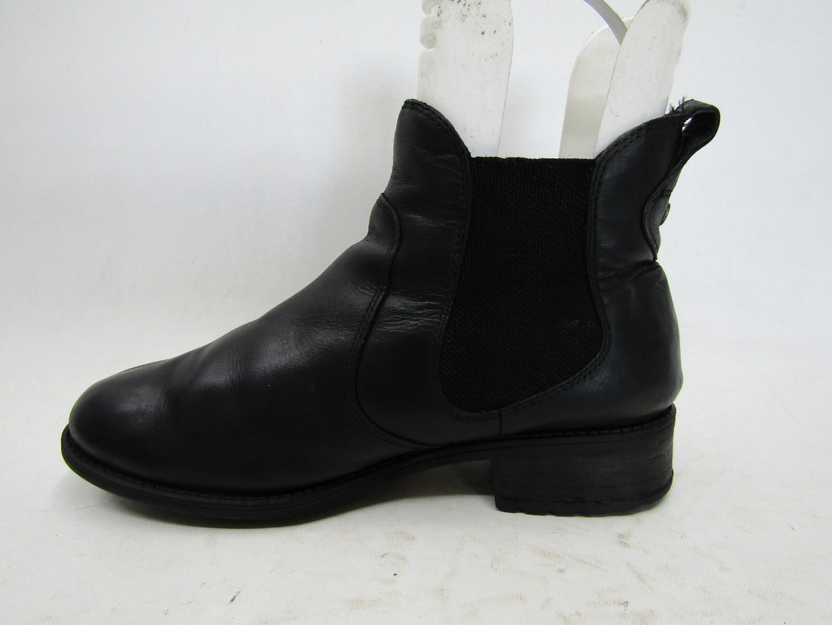 UGG Womens Size M Black Leather Chelsea Ankle Fashion Boots
