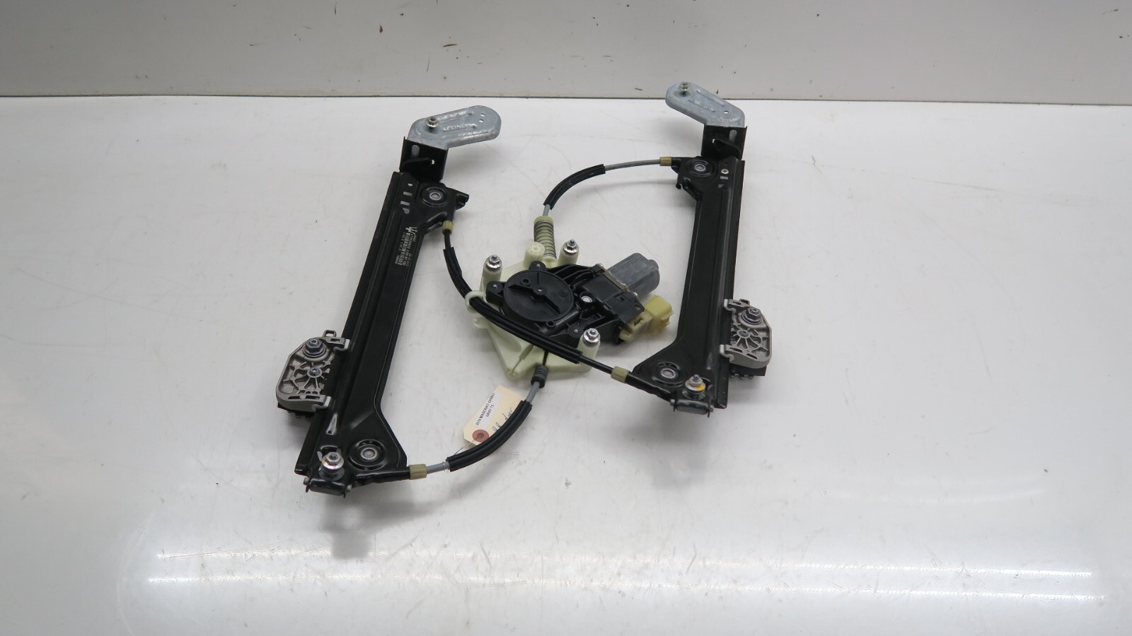 2014-2019 Maserati Ghibli OEM Right Rear Door Window Regulator 670030022