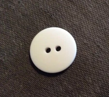 THE BUTTON CO #HW120 WHITE ROUND--2 HOLE--3/4"-- 12 PIECES