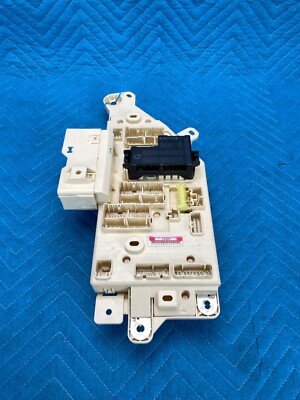 Lexus LX470 Dash Junction Cowl Side Block Passenger's 82731