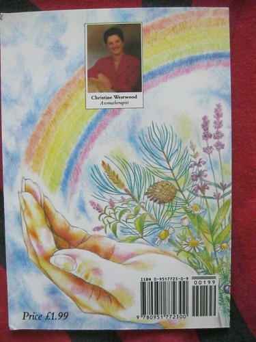 AROMATHERAPY: A GUIDE FOR HOME USE PAPERBACK BOOK. - Picture 2 of 6
