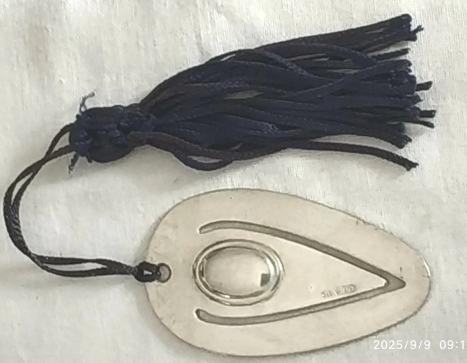 SEGNALIBRO ARGENTO STERLING 925 CON NAPPINA  BLU PER LETTORI IDEA REGALO - Immagine 3 di 4