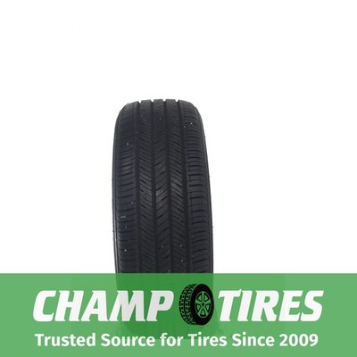 Set Of 4 P215/55R17 Kumho Solus TA31+ 94 V Used 8/32nds