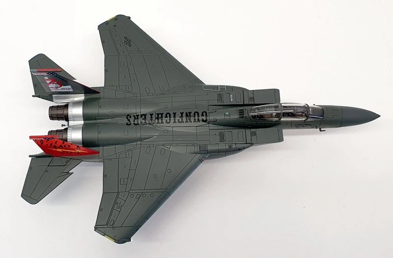 Hobby Master escala 1/72 HA4523 - McDonnell Douglas F-15 Strike Eagle 87-0173 Foto 4 de 4